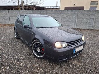 VW Golf 4