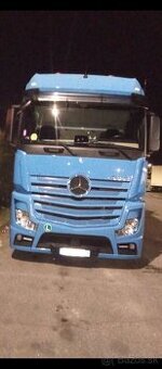 Mercedes Actros tahac