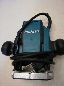 Makita horná frézka 900