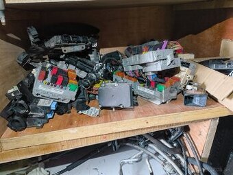 Predám náhradné diely rozpredám