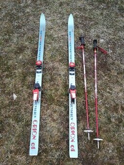 Staré drevené lyže Sulov