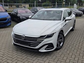 VW Arteon TDi Shooting Brake Rline VIRTUAL PANORAMA TAŽNÉ DP