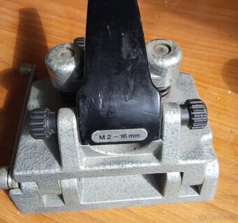 Strihačka/lepička  16 mm kinofilmov