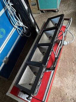 Predám mix starších pódiových svetiel / reflektorov