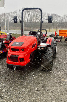 Traktor AGT 1060 - 56 HP, otočné pracoviště řidiče