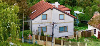 Rodinný 6-izbový  dom - s hosťovským domom v podhorskej ob