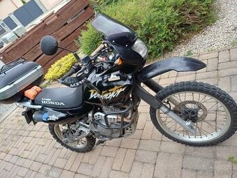 Honda nx 650 Dominator