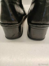 Kotnīkové, kožené, čierne topánky, 38