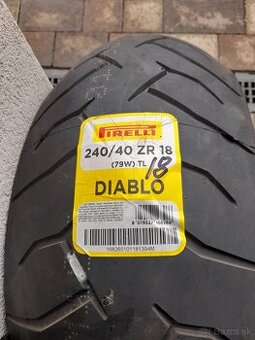 Pirelli diablo 240/40zr18