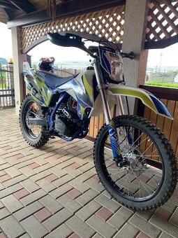 XMOTOS 250CC