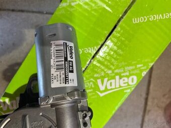 Zadný motorček stierača Audi b9