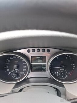 Mercedes R 320 CDI 4 Matic