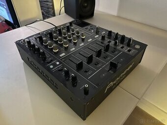 Pioneer DJM 700