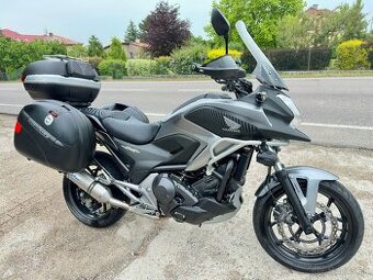 Honda nc 750 x dct