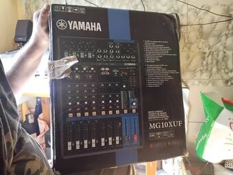 Mix pult Yamaha emg10 xuf
