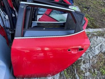 Ľavé zadné dvere Kia Ceed II HB 2012-2017