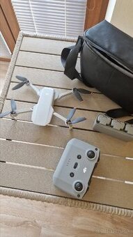 DJI mini 2 SE fly more combo