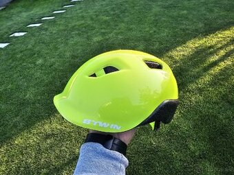 Detská cyklistická prilba 100 žltá