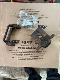 Brzdovy strmen a držiak na nissan quashqai 2