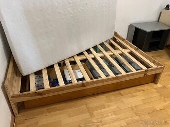 Drevenná posteľ 140cm