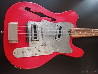 Jolana Vikomt Basgitara