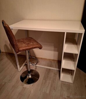 Barový stôl + Barové stoličky - 1