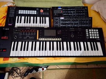 Syntetizátory a midi kontrolér