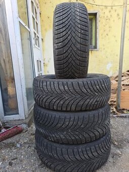 Ponúkame 4 zimné pneumatiky Semperit Speed 215/55 R17