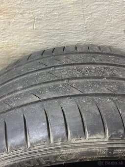 Kumho Ecsta 315/30 R22