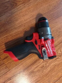 Vrtacka Milwaukee M12FPD2