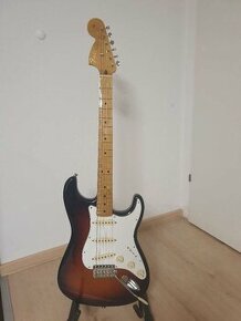 Fender Jimi Hendrix Sunburst Stratocaster - 1