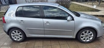 Volkswagen Golf V