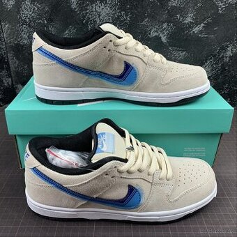 Nike Dunk 8