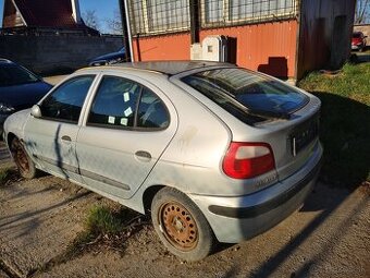 Predám nepojazdný Renault Megane