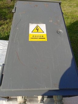 Ponúkam na predaj elektromerový rozvádzač