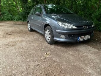 Peugeot 206 1.4i hatchback