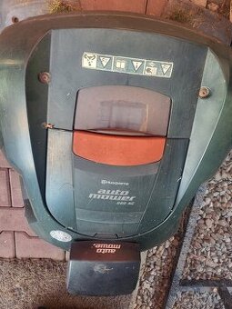 Predám roboticku kosačku