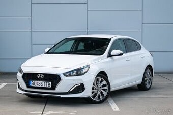 Hyundai i30 Fastback 1.4 T-GDi Family 7DCT