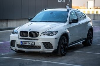 BMW X6 xDrive 50i 4.4 V8 300kW