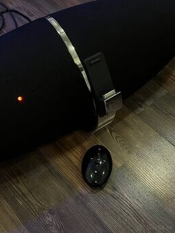 Bowers & Wilkins Zeppelin
