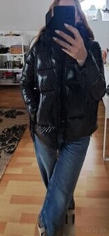 Talianska páperová bunda čierny lak