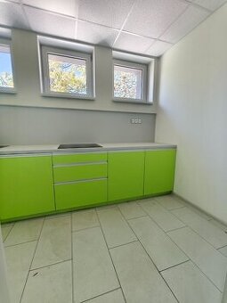 Kancelárie a sklady na prenájom – Kopčianska | Bez provízie