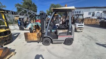 Na predaj Nissan NAL01A14J vysokozdvižný vozík so stypačkou