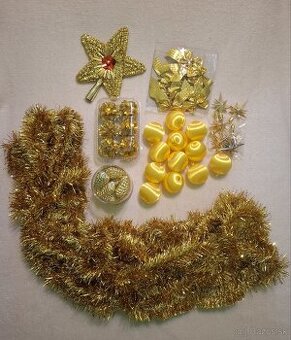 Zlaté vianočné ozdoby