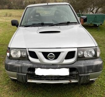 Rozpredám nissan terrano 2.7tdi aj 3.0 did