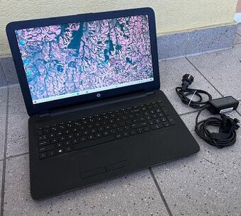 HP 255 G4 / AMD 4-jadro / 8GB RAM / 240GB SSD / 15.6"