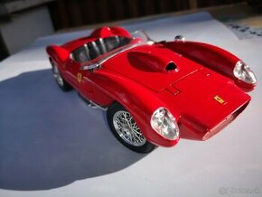Predám Ferrari 250 Testa Rossa 1:18