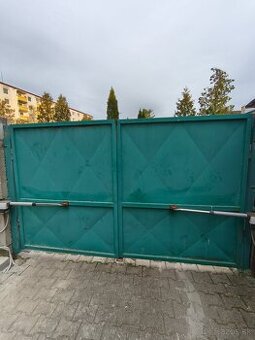 Brána na diaľkové ovládanie - 1
