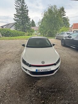 Predám VW scirocco odišiel motor a turbo Bez STK