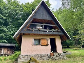 Romantická murovaná chata v Lehote pod Vtáčnik